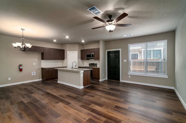 640-642-644-646 Fallow Drive, Venus, TX 76084