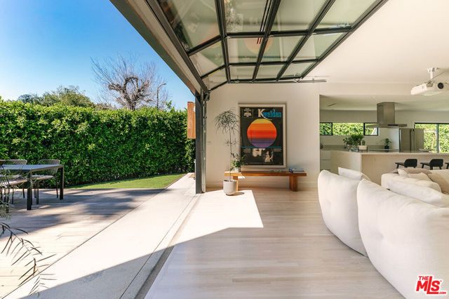 2643 Stoner Avenue, Los Angeles, CA 90064