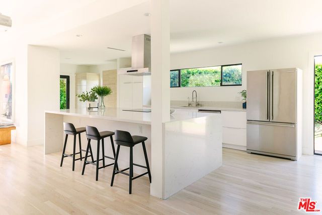 2643 Stoner Avenue, Los Angeles, CA 90064