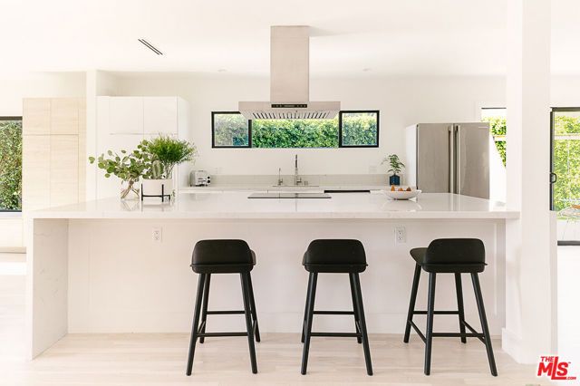 2643 Stoner Avenue, Los Angeles, CA 90064