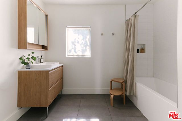 2643 Stoner Avenue, Los Angeles, CA 90064