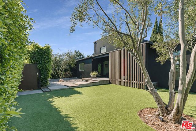 2643 Stoner Avenue, Los Angeles, CA 90064