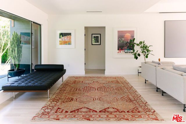 2643 Stoner Avenue, Los Angeles, CA 90064