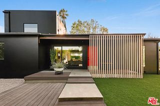 2643 Stoner Avenue, Los Angeles, CA 90064