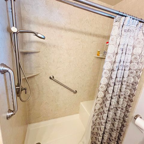 3914 Ranch Drive, Bay City, MI 48706