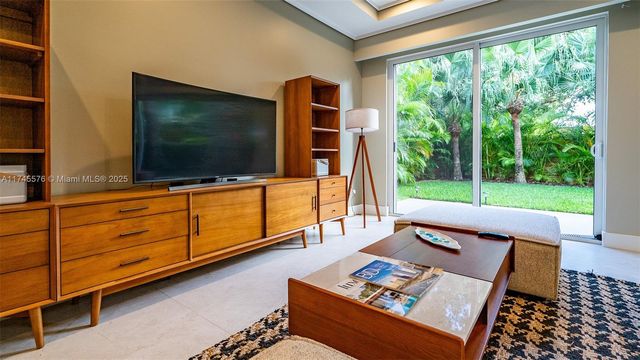 1312 NE 117th Ter 1, Miami, FL 33161