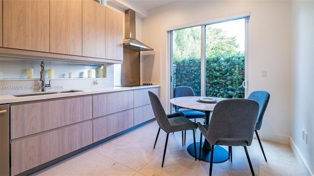 1312 NE 117th Ter 1, Miami, FL 33161