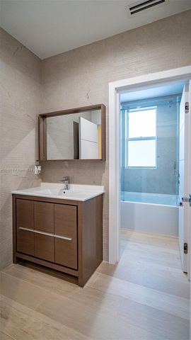 1312 NE 117th Ter 1, Miami, FL 33161