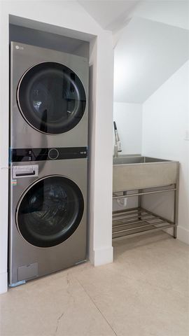 1312 NE 117th Ter 1, Miami, FL 33161