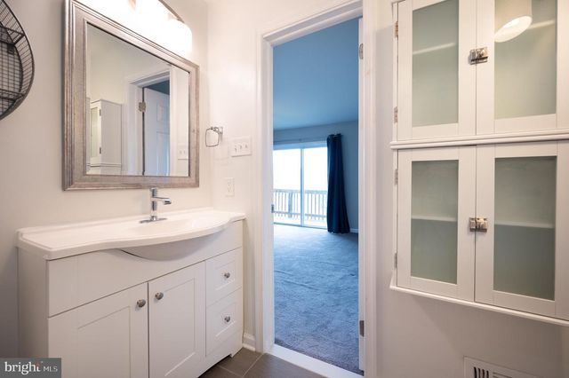 3206 EMERALD PL, Wilmington, DE 19810