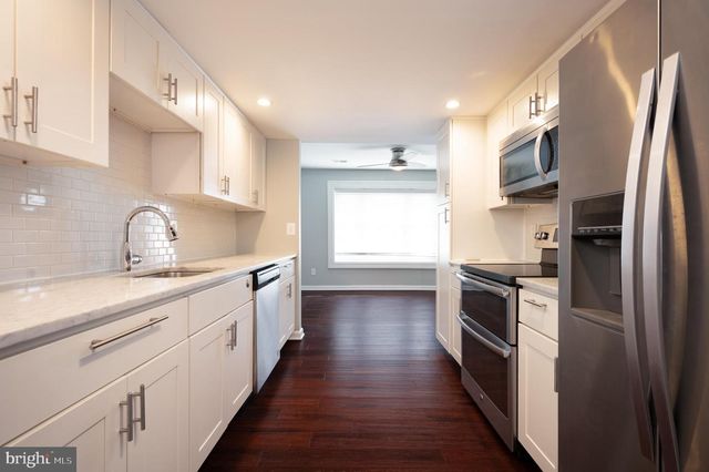 3206 EMERALD PL, Wilmington, DE 19810