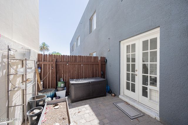 1808 N 32ND Street 104, Phoenix, AZ 85008
