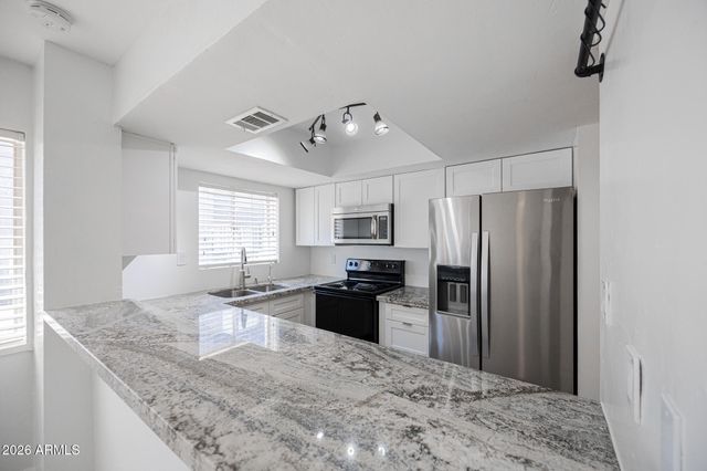 1808 N 32ND Street 104, Phoenix, AZ 85008