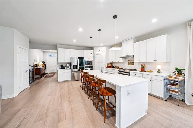 34 Robert Michaels Run, Penfield, NY 14580