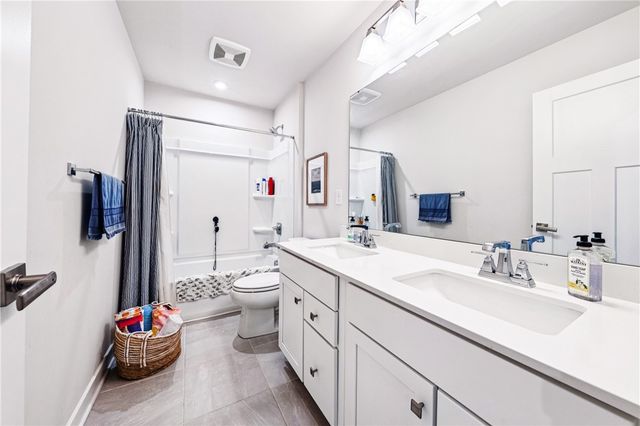 34 Robert Michaels Run, Penfield, NY 14580