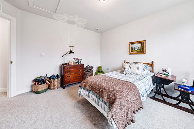 34 Robert Michaels Run, Penfield, NY 14580