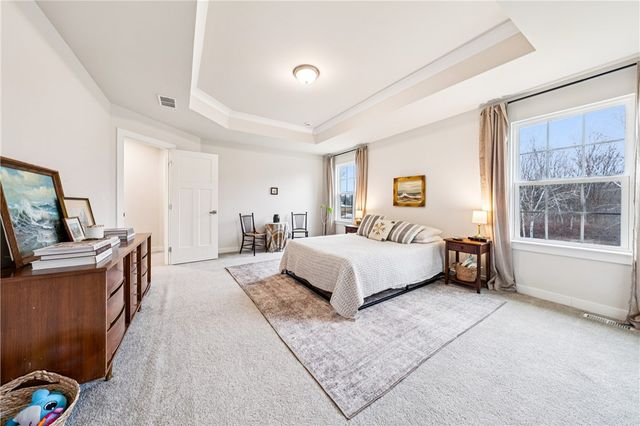 34 Robert Michaels Run, Penfield, NY 14580