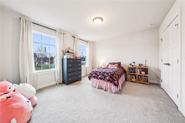 34 Robert Michaels Run, Penfield, NY 14580