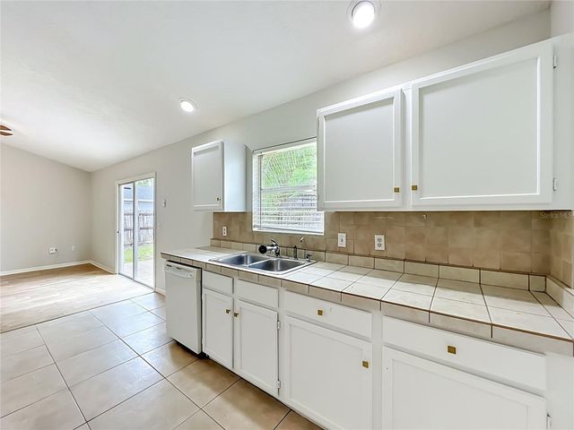 925 OLD MAIL LANE, Sanford, FL 32773