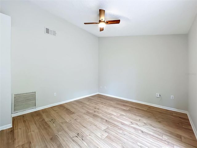 925 OLD MAIL LANE, Sanford, FL 32773