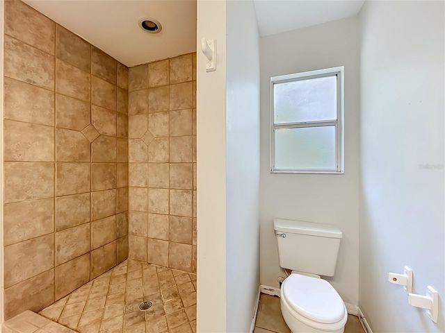 925 OLD MAIL LANE, Sanford, FL 32773