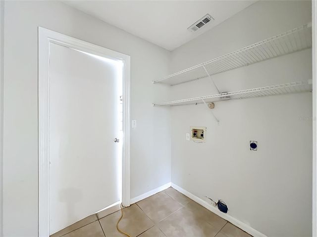 925 OLD MAIL LANE, Sanford, FL 32773