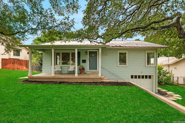 253 E Edgewood Pl, Alamo Heights, TX 78209