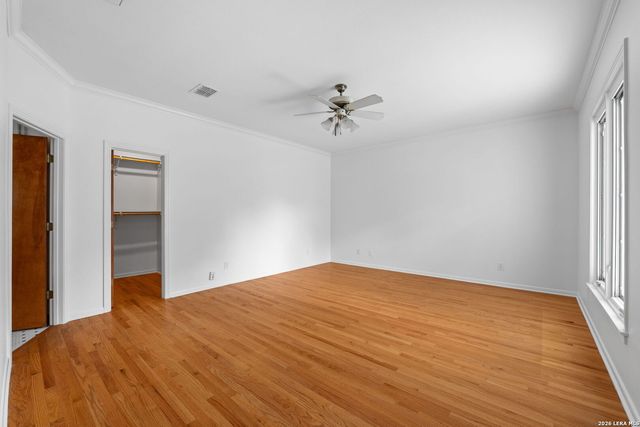 253 E Edgewood Pl, Alamo Heights, TX 78209