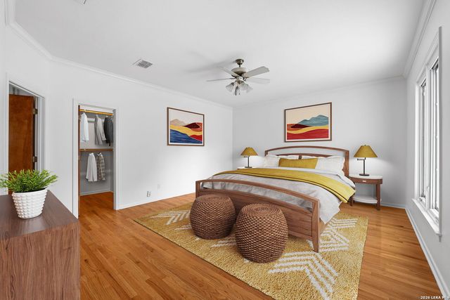 253 E Edgewood Pl, Alamo Heights, TX 78209