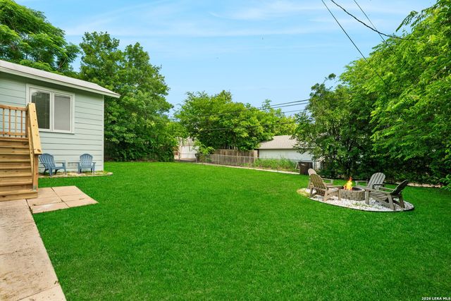 253 E Edgewood Pl, Alamo Heights, TX 78209