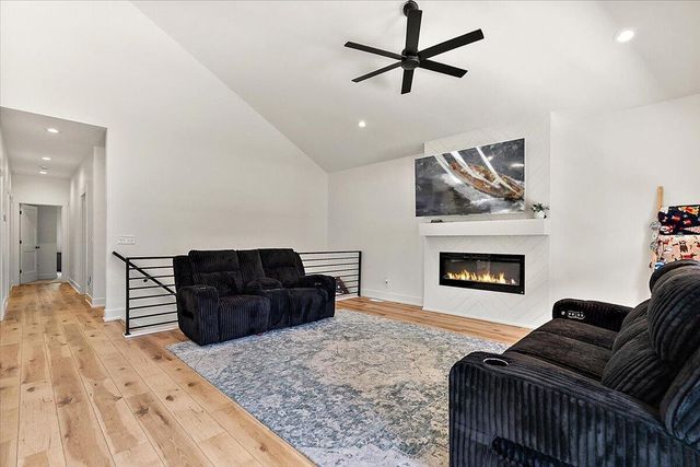 412 Sabine Drive, Muskegon, MI 49442