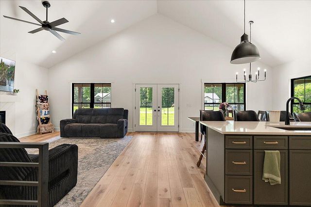 412 Sabine Drive, Muskegon, MI 49442