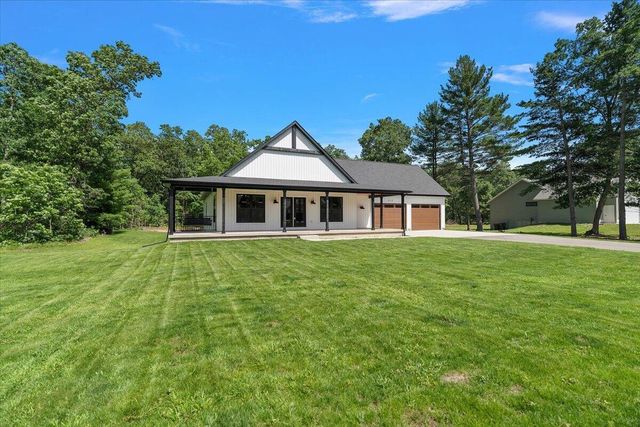 412 Sabine Drive, Muskegon, MI 49442