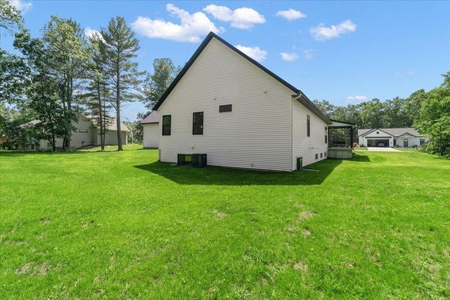 412 Sabine Drive, Muskegon, MI 49442
