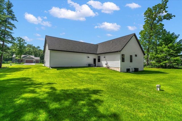 412 Sabine Drive, Muskegon, MI 49442