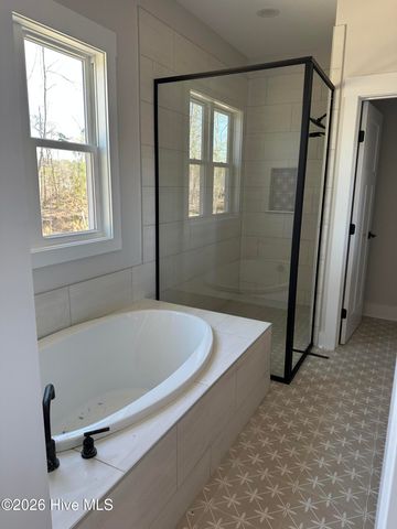 623 Winding Creek Road, Rocky Point, NC 28457