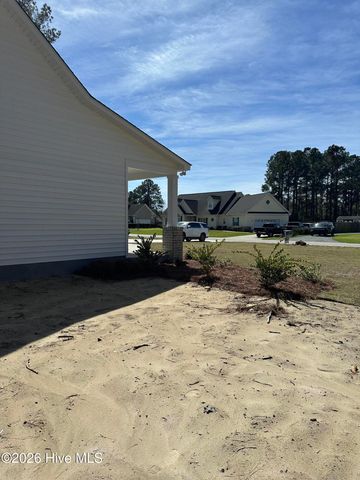 623 Winding Creek Road, Rocky Point, NC 28457