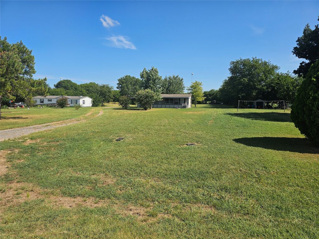 9870 Meadow Ranch Road, Dish, TX 76247