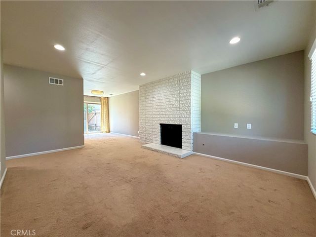 1365 Lafayette Road C, Claremont, CA 91711