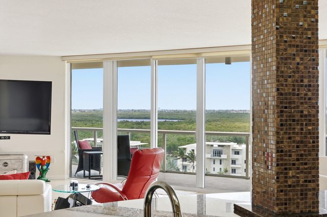 6051 N Ocean Drive 1003, Hollywood, FL 33019