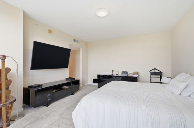 6051 N Ocean Drive 1003, Hollywood, FL 33019