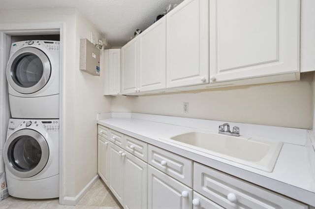 6051 N Ocean Drive 1003, Hollywood, FL 33019