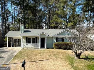 6490 Emerald Pointe Circle, South Fulton, GA 30349