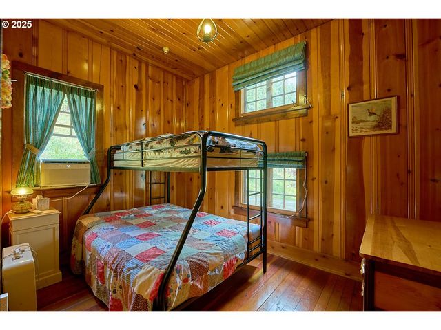 60664 UMATILLA Rd, Joseph, OR 97846