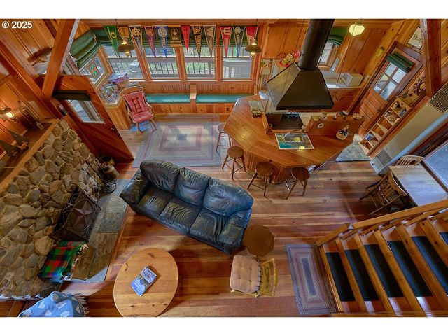 60664 UMATILLA Rd, Joseph, OR 97846