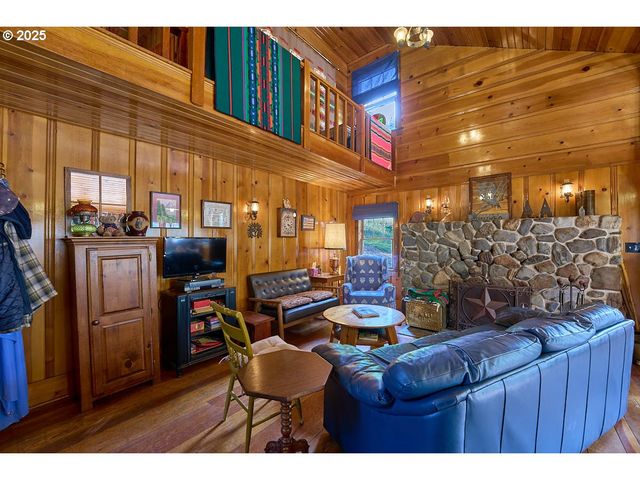 60664 UMATILLA Rd, Joseph, OR 97846