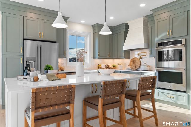 23 Summertime Circle, Stonington, CT 06379