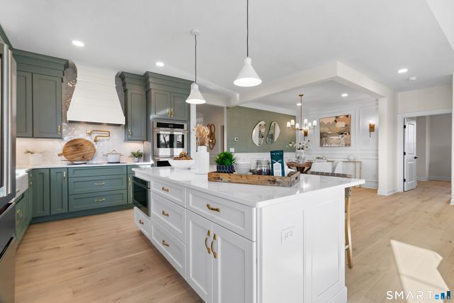 23 Summertime Circle, Stonington, CT 06379