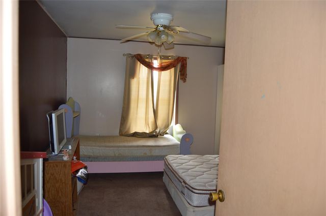 692 Cashscreek Road, Palacios, TX 77465