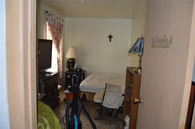 692 Cashscreek Road, Palacios, TX 77465